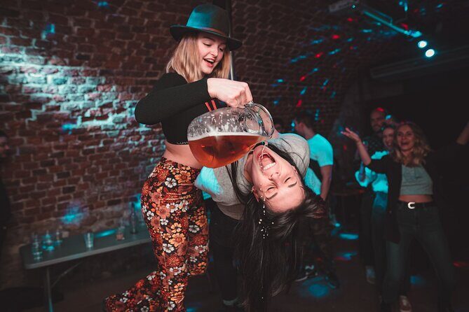 New Year's Eve Pub Crawl With 2 Hour Unlimited Alcohol + VIP Entry To Best Clubs - The Sum Up: Who Is This Experience Best For?