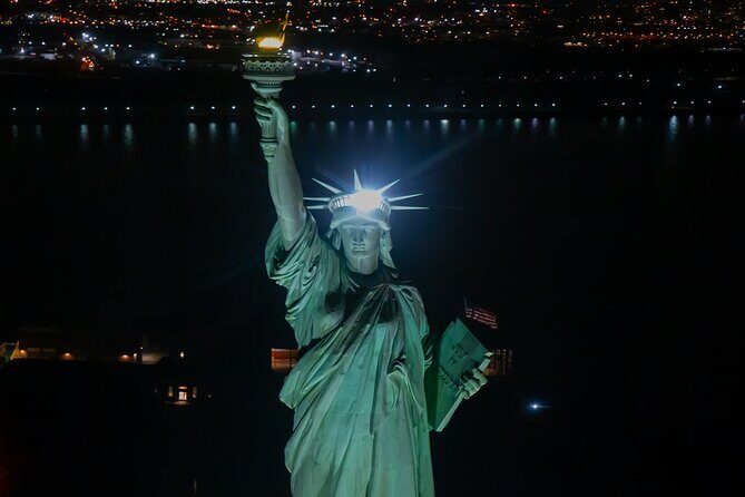 New York City and Westchester Holiday Lights Helicopter Tour - Introduction