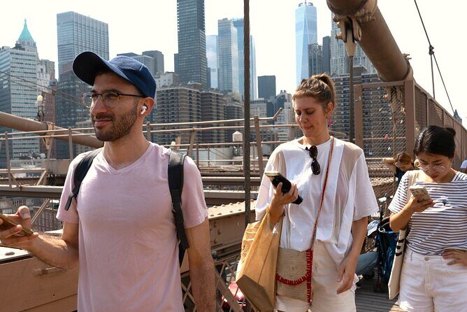 New York City Brooklyn Bridge Self Guided Game and Tour - Journey Through NYC’s Historic Landmarks