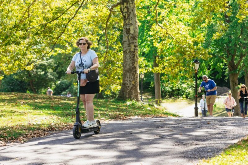 New York City: Central Park Electric Scooter Tour - Group Size and Atmosphere