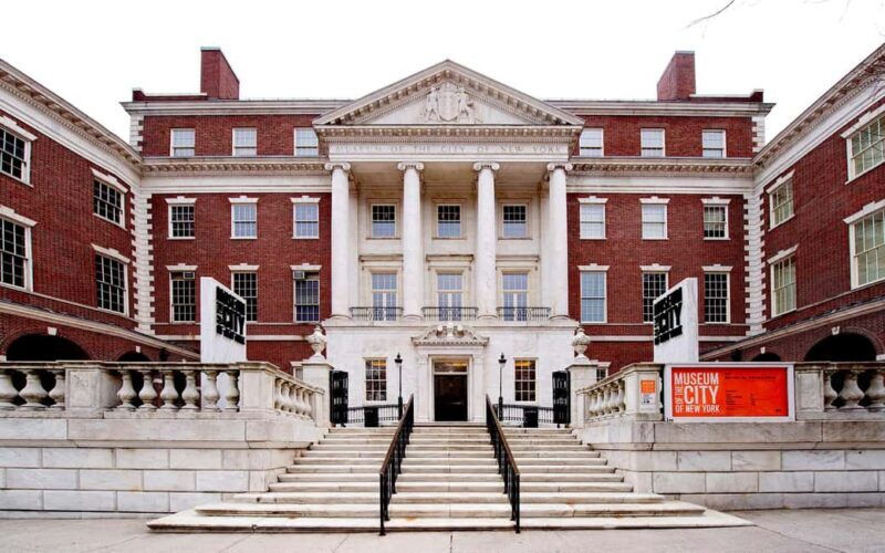 New York City: Discover Pass with Hop-on Hop-off Bus Tour - Who Is This Tour Best For?