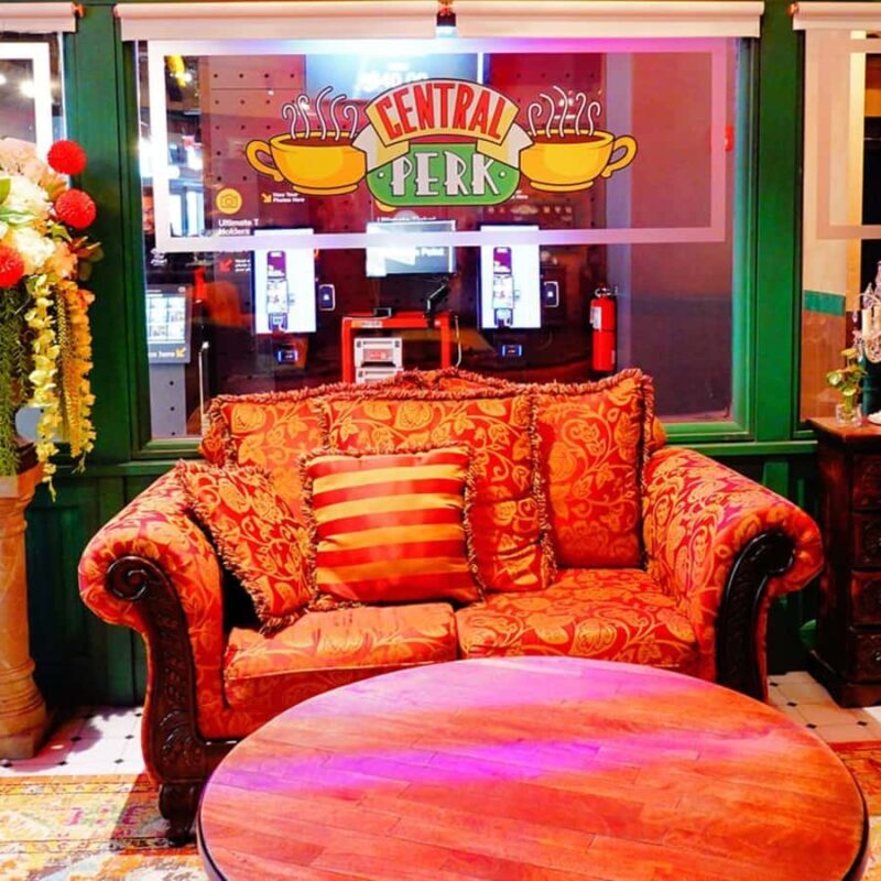 New York City: Friends TV Show Iconic Filming Locations Tour - A Deep Dive into the Experience