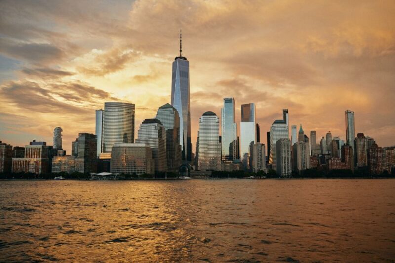New York City: Gourmet Dinner Cruise with Live Music - Setting the Scene: The Experience from Start to Finish