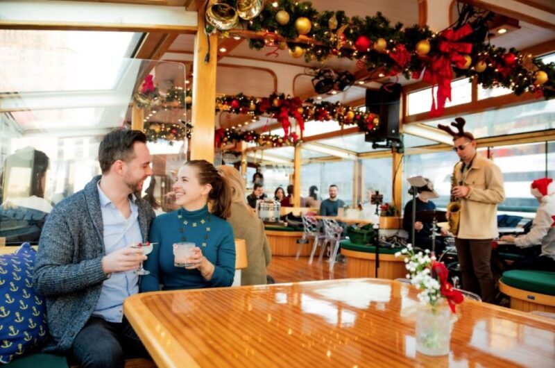 New York City: Holiday Jazz Classic Motor Yacht Cruise - FAQs