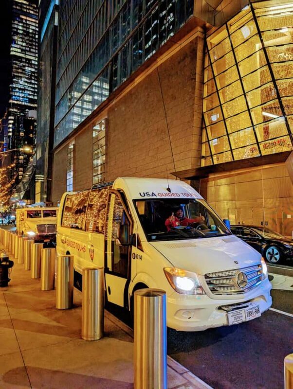 New York City Holiday Lights Tour - Who Should Consider This Tour?