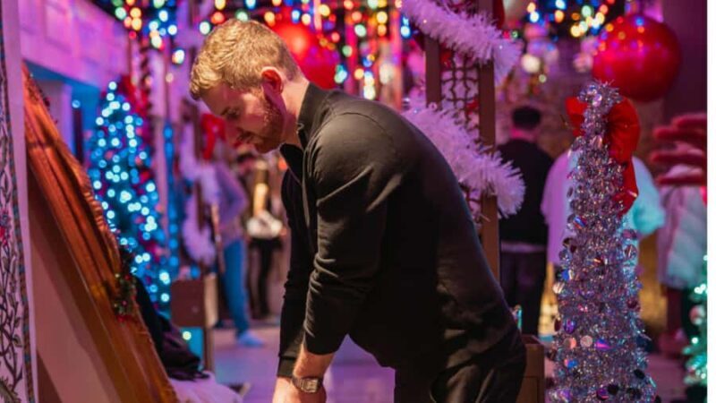 New York City: Holiday Mini Golf + Cocktail & S'more - Comedy and Entertainment: Laughter is Part of the Package