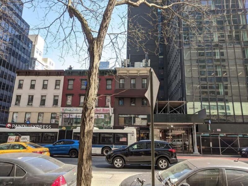 New York City: Midtown Holdouts Walking Tour - Frequently Asked Questions