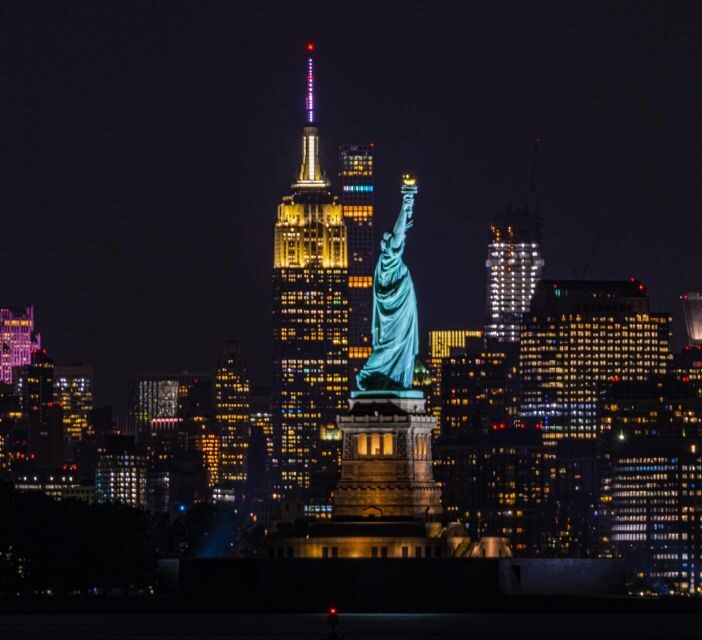 New York City Night Skyline Tour - An Immersive View of NYC’s Night Skyline