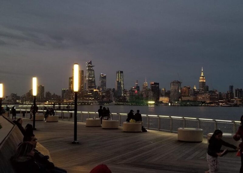 New York City Night Views - A panoramic hop-on-hop-off tour - Who Is This Tour Best For?