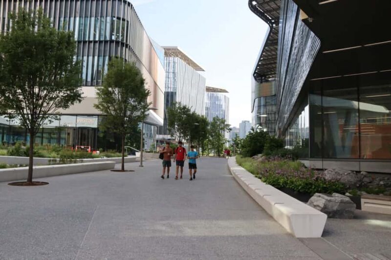 New York City: Roosevelt Island Walking Tour with Tram Ride - Key Points