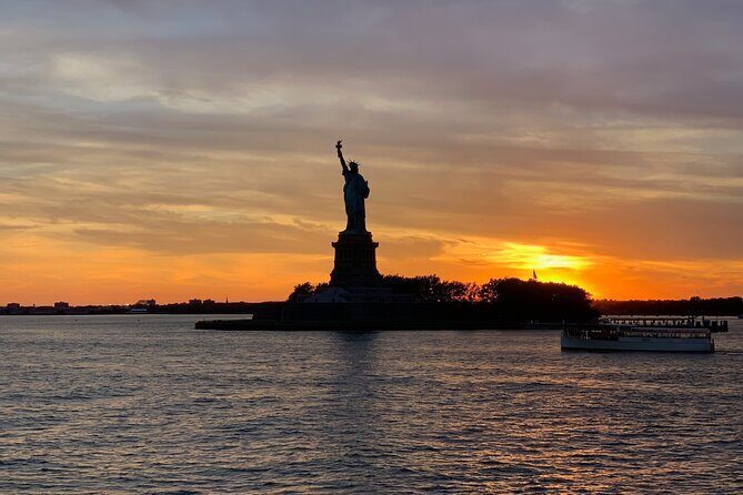 New York City Skyline Sunset and Night Cruise - Key Points