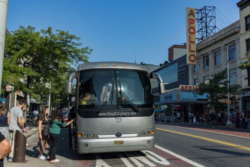 New York City: Tour of Manhattan, Bronx, Queens & Brooklyn - Brooklyn: Williamsburg and Domino Park