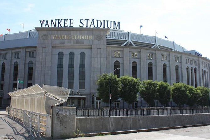 New York Contrasts Tour - Exploring the Itinerary in Detail