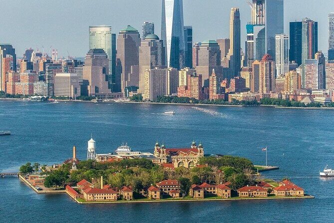 New York Ellis Island Hard Hat Tour with Audio Guide - Return and Reflection at Liberty State Park
