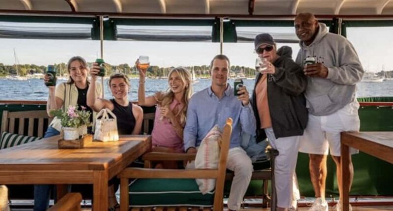 New York: Fall Foliage Cruise on the Hudson River - Setting Sail on a Classic Yacht