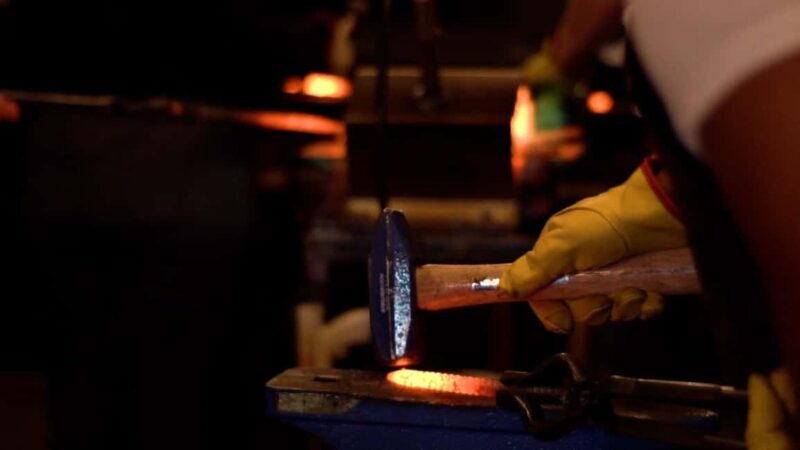 New York: Forge a Survival Knife Experience - Why This Experience Works for Travelers