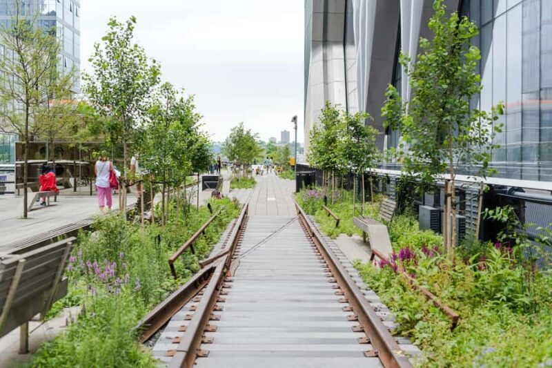 New York: High Line, Chelsea Market, and Vessel Guided Tour - Key Points