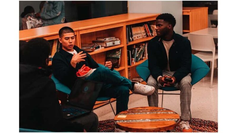 New York: Street & Travel Photo Tour with Local Photographer - Key Points