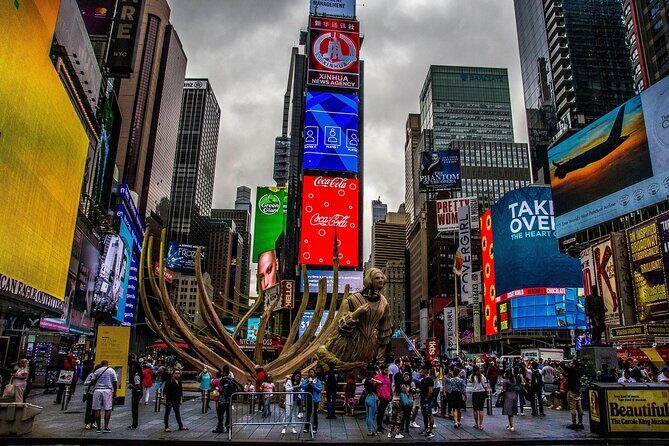 New York: Times Square Evening Walking Tour with Hot Dog - The Itinerary and What It Means for You