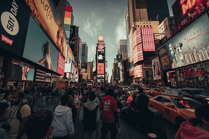 New York: Times Square Evening Walking Tour with Hot Dog - Reviews and Hidden Gems