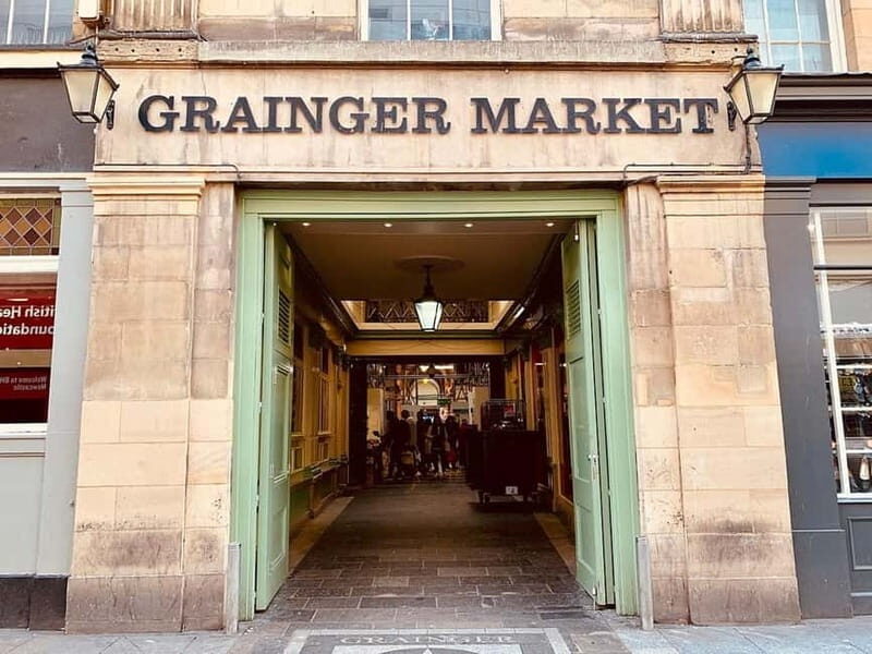 Newcastle Revealed Tour: History, Bridges and Secrets in Spanish - A Close Look at the Newcastle Revealed Tour