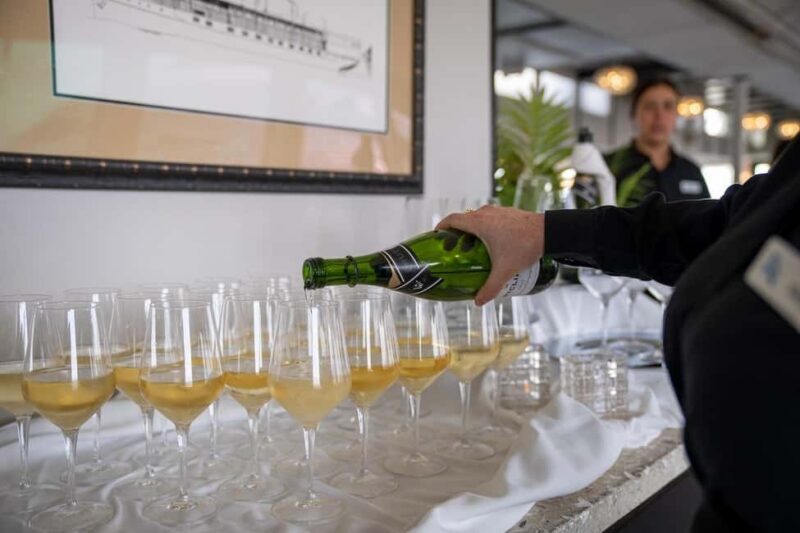 Newport Beach: Champagne and Brunch Buffet City Cruise - Key Points