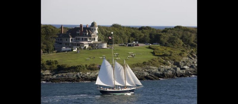 Newport: Day Sail on Narragansett Bay aboard Aquidneck - A Scenic Overview of the Newport Day Sail