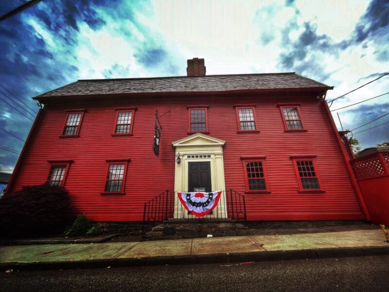 Newport Ghosts: Seaside Hauntings and Hags Tour - Key Points