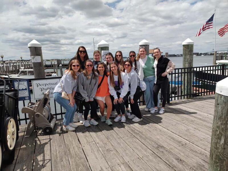 Newport: Highlights Tour with Local Cuisine, Unique History - An In-Depth Look at the Tour