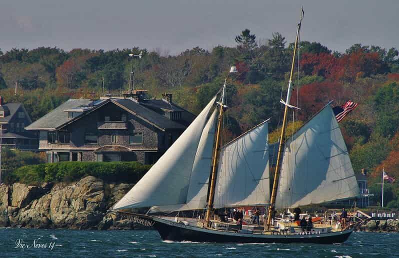 Newport: Morning Mimosa Sail aboard Schooner Aquidneck - What to Expect on the Morning Mimosa Sail