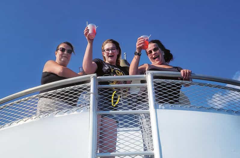 Newport, RI: Evening Cocktail Cruise of Narragansett Bay - The Sum Up