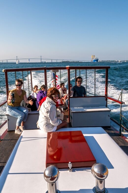 Newport: Sunset Cocktail Cruise - An In-Depth Look at the Newport Sunset Cocktail Cruise