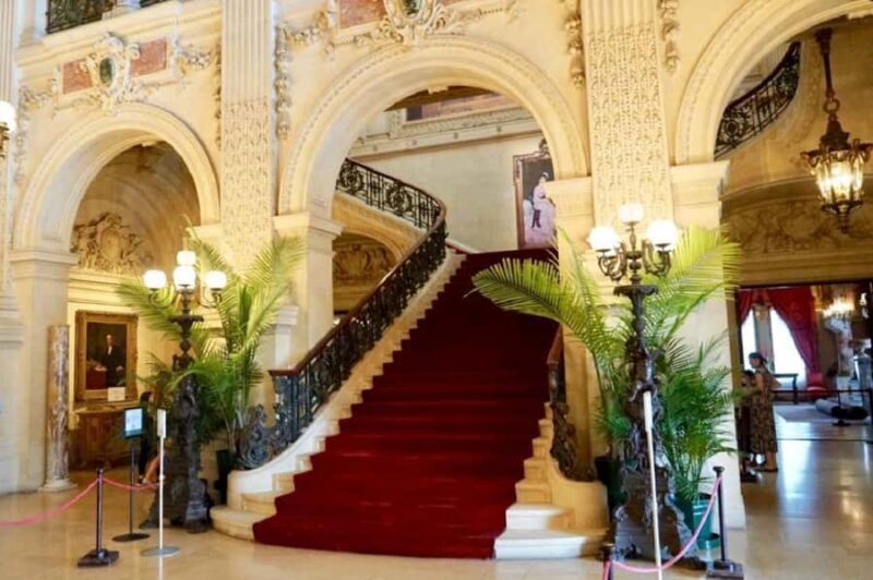 Newport: The Breakers, Marble House & Downtown Day Tour - Frequently Asked Questions