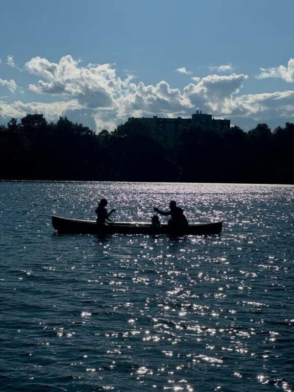 Newton: Charles River Canoe Rental - An In-Depth Look at the Canoe Rental Experience
