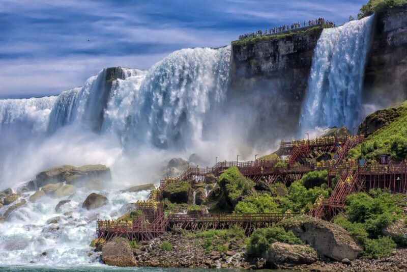 NF USA: Maid of the mist, Cave of the Winds, & Hotel Pickup - Key Points