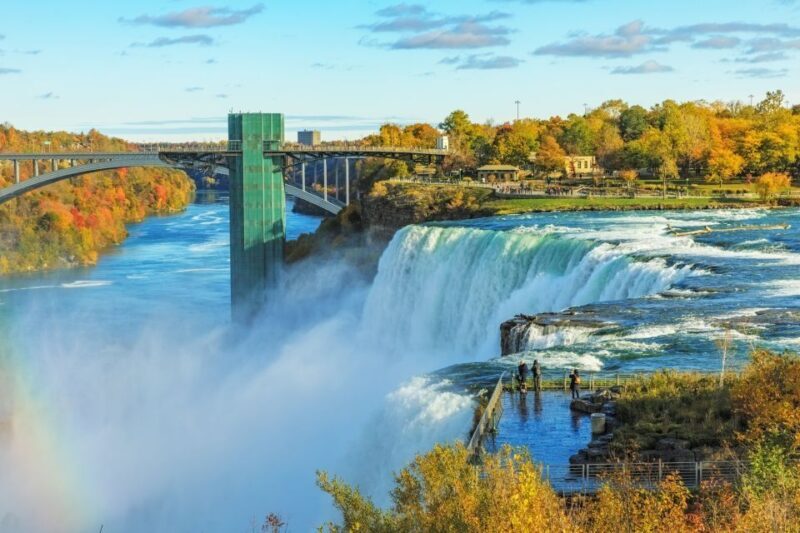 NF USA: Maid of the mist, Cave of the Winds, & Hotel Pickup - Analyzing the Price and Overall Value