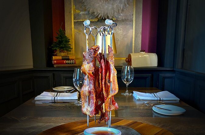 Niagara Falls All Canadian Food Walking Tour - Practical Considerations