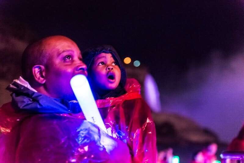 Niagara Falls, Canada: Evening Fireworks Cruise - Key Points