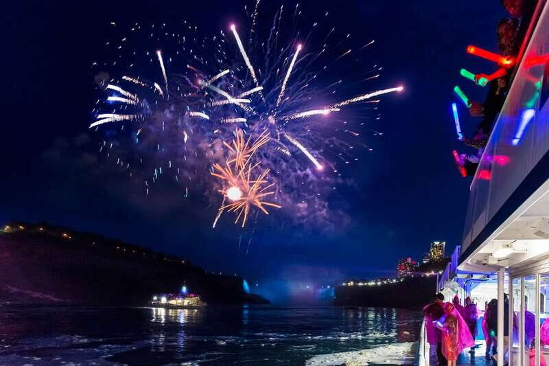 Niagara Falls, Canada: Evening Fireworks Cruise - An In-Depth Look at the Experience