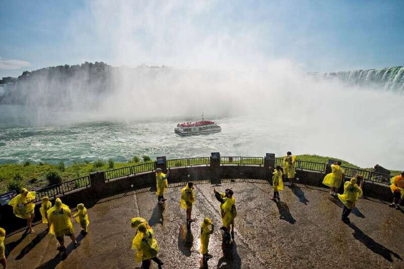 Niagara Falls, Canada: Sightseeing Tour with Boat Ride - Key Points