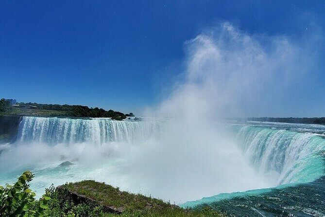 Niagara Falls Day Tour from Toronto Includes Boat Tour and Winery - Analyzing the Experience: What to Expect from This Tour