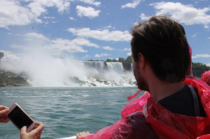 Niagara Falls Day Tour from Toronto with Wine Tasting - What Past Travelers Say