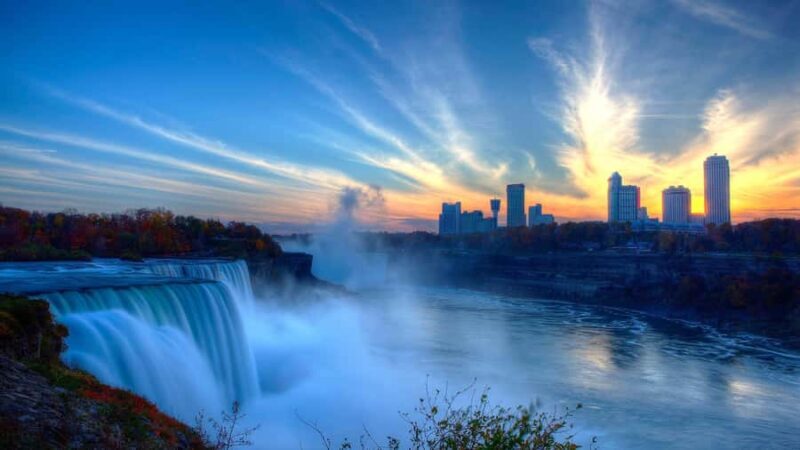 Niagara Falls: Day Tour with Boat Ride & Guide - Key Points