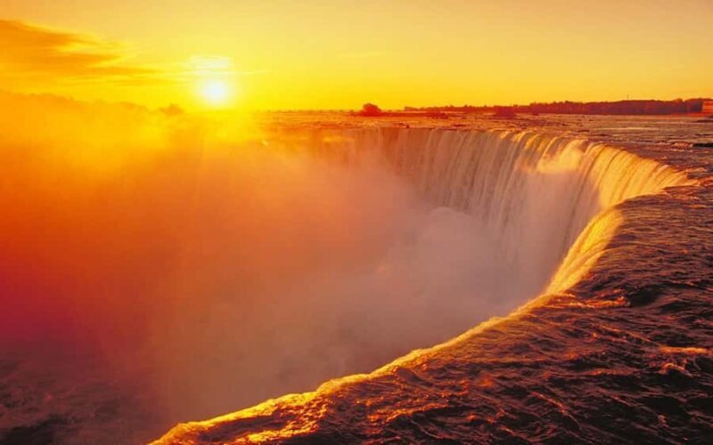 Niagara Falls: Day Tour with Boat Ride & Guide - The Itinerary Breakdown: What Makes It Worthwhile