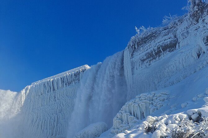Niagara Falls Night Time Walking Tour - Summary of the Experience