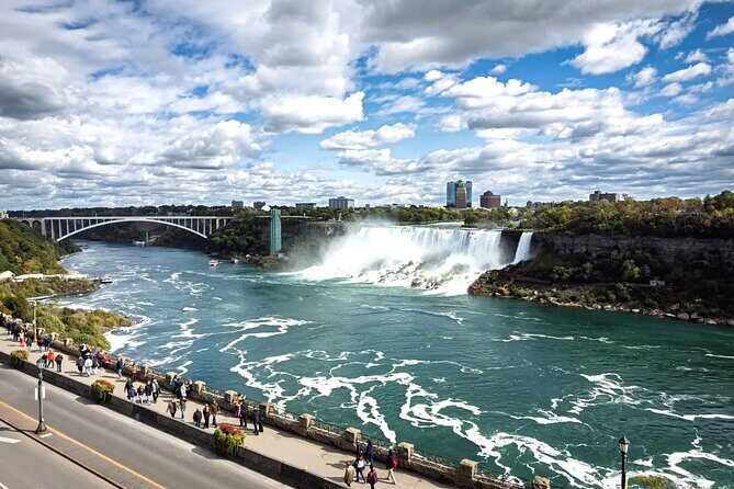 Niagara Falls Private Day Tour with Hornblower Cruise from GTA - A Deep Dive into the Experience