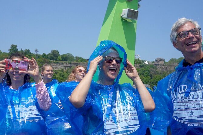 Niagara Falls Small Group Tour w/Helicopter and Maid of the Mist - What Do Travelers Say?