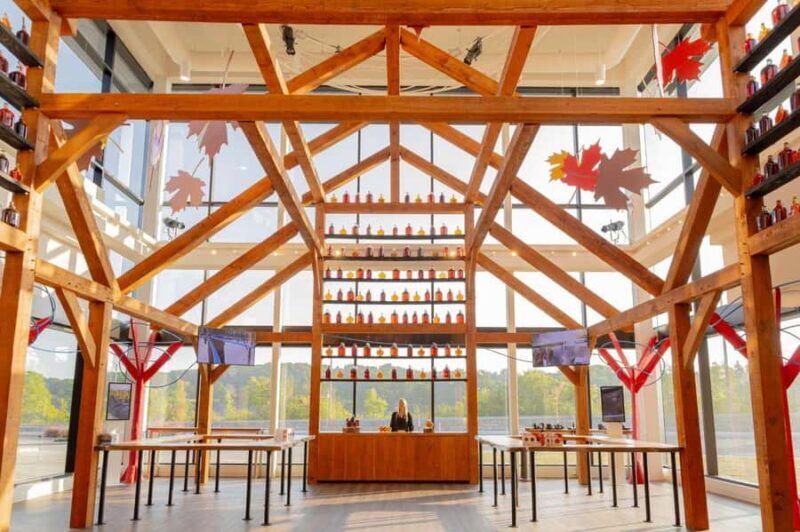 Niagara Falls Tour with Skip the Ticket Line Boat Cruise - Transportation and Group Size