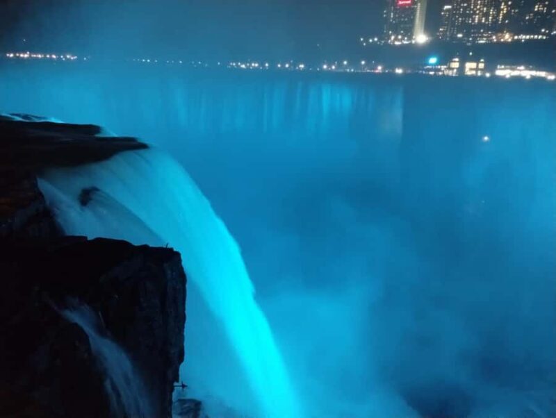 Niagara Falls USA Deluxe Winter Wonderland tour with Lunch - Authentic Feedback from Travelers