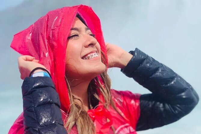 Niagara Falls Walk and Cruise: A Canadian Side Experience - The Scenic Walk Along Niagara Parkway